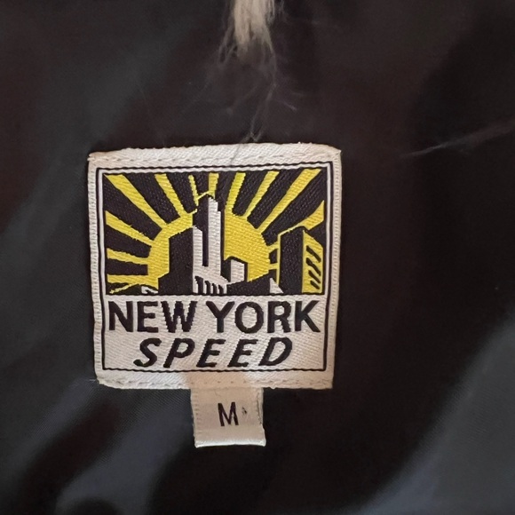 Luxurious Vintage Faux Fur Coat in Black and White - Picture 3 of 12